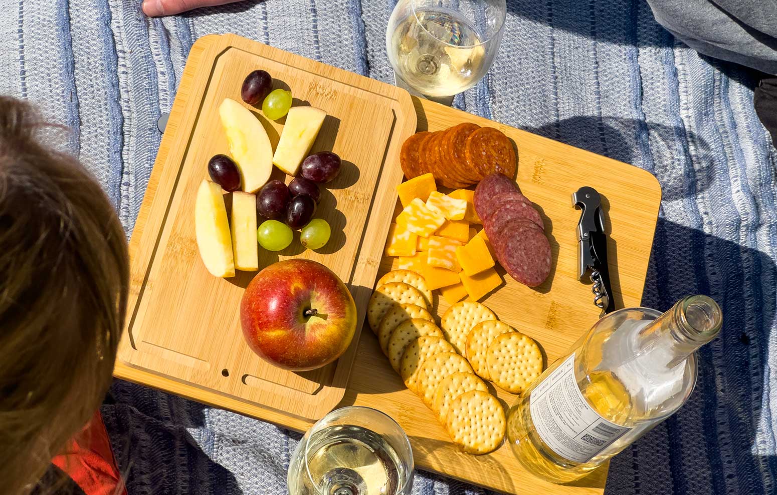 Gourmet Picnic Set - Image 5