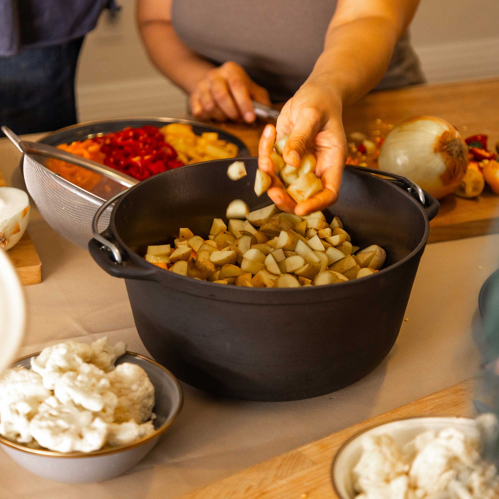 GUIDECAST Dutch Oven - Image 7