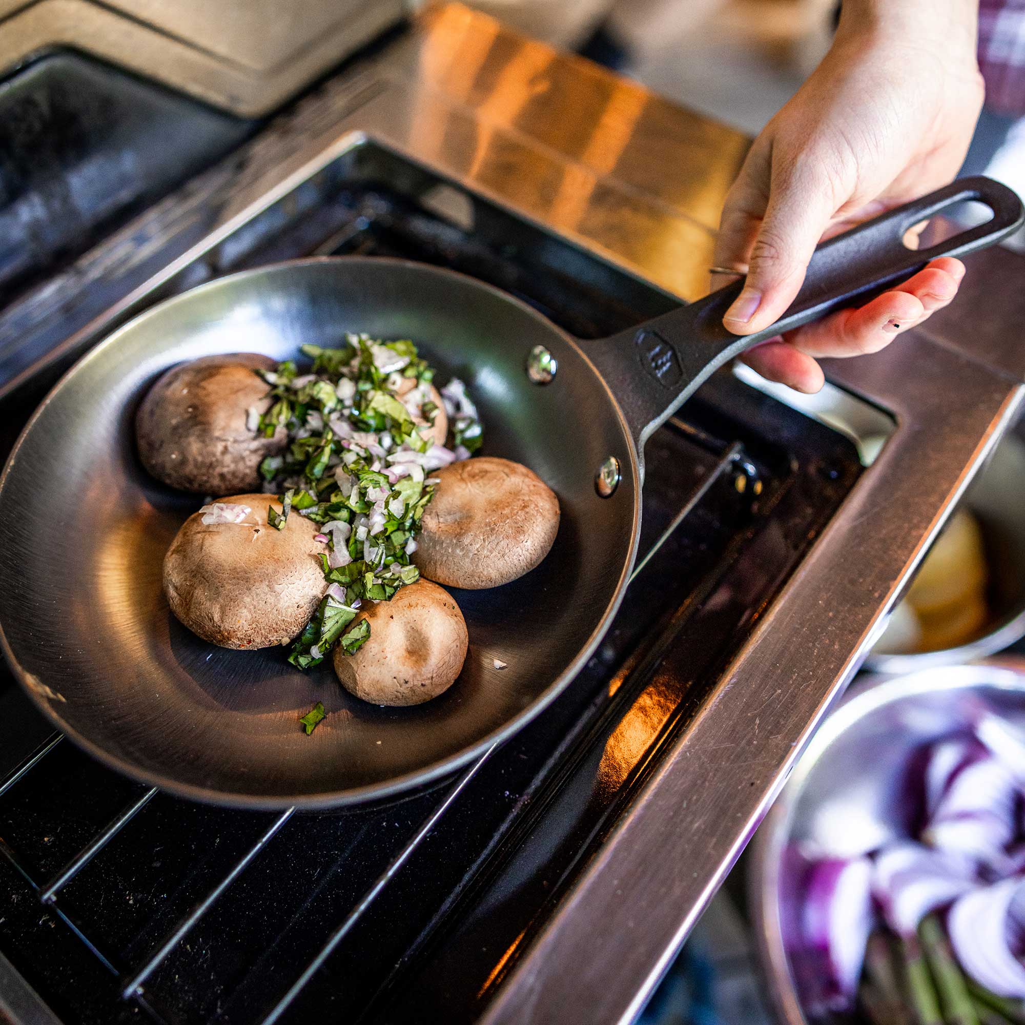 GUIDECAST Frying Pan - Image 7